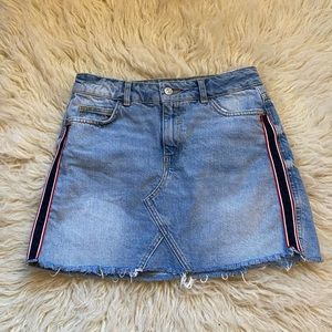 Zara Red White and Blue Stripe Light Wash Denim Mini Skirt